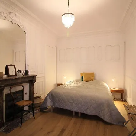 Mont-dore Centre: Bel T2 Au Pied Des Thermes Avec Wifi - Fr-1-608-241 * Le Mont-Dore