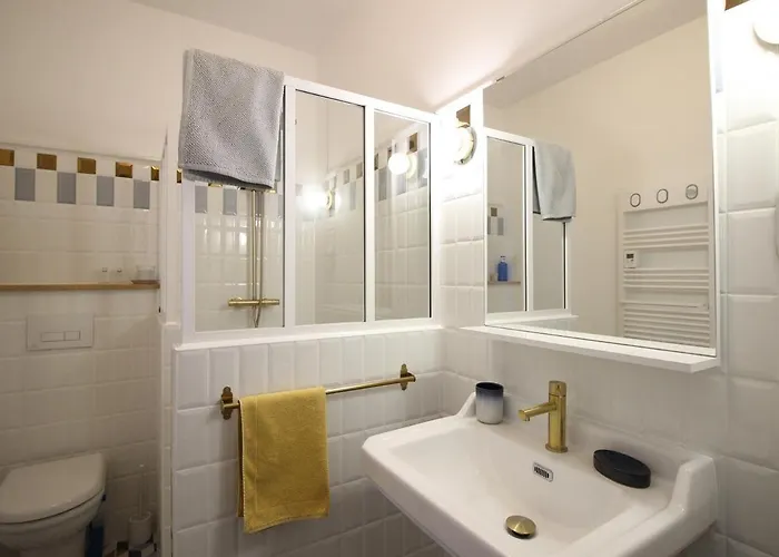 Mont-dore Centre: Bel T2 Au Pied Des Thermes Avec Wifi - Fr-1-608-241